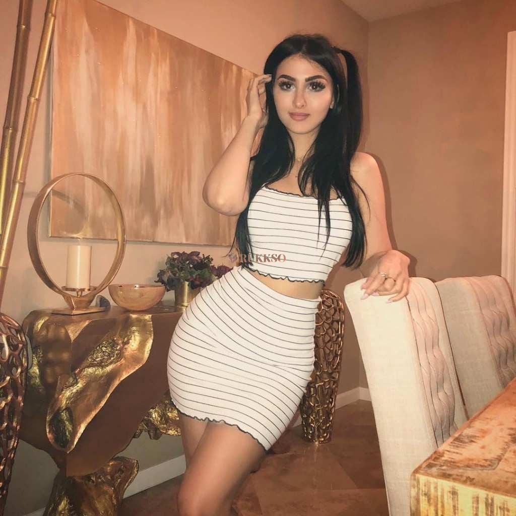High Profile Escorts in Pune, Independent Call Girls Service 